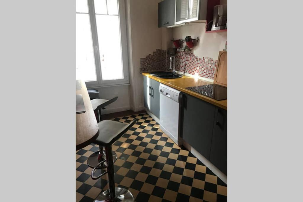 Appartement Spacieux Limoges Centre Garage Wifi Eksteriør billede